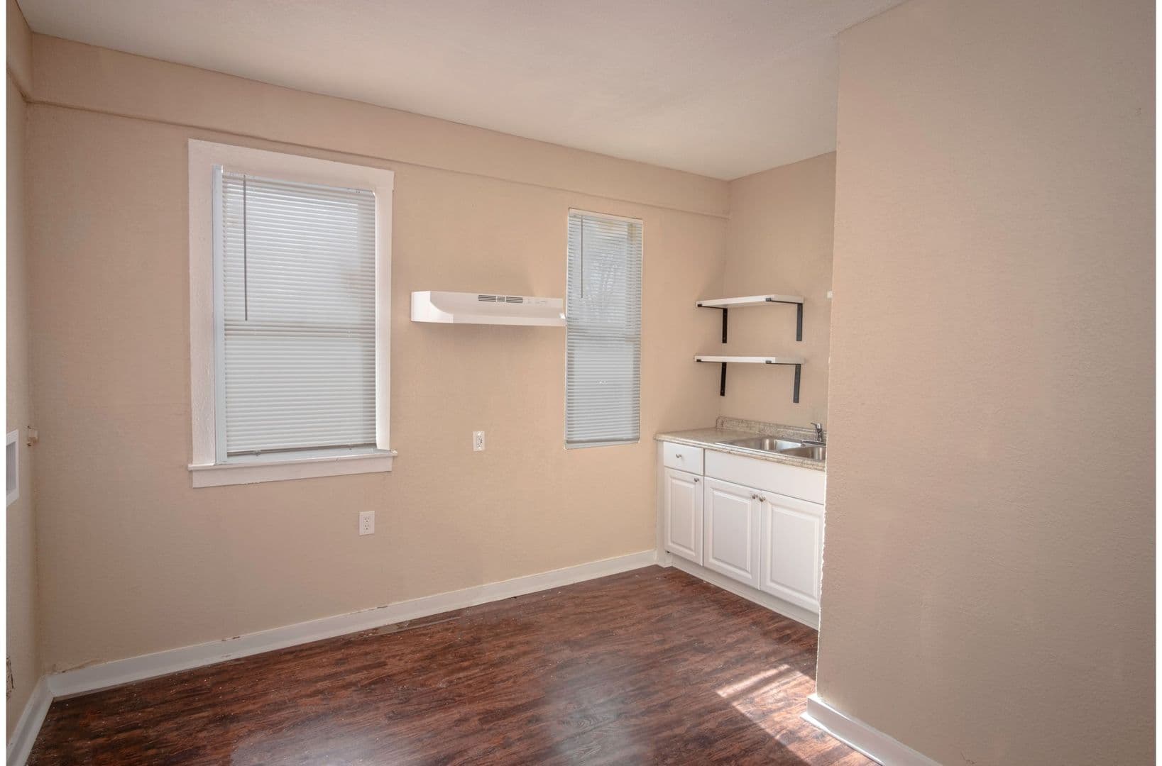 San Antonio Apartment: 4115 S Presa