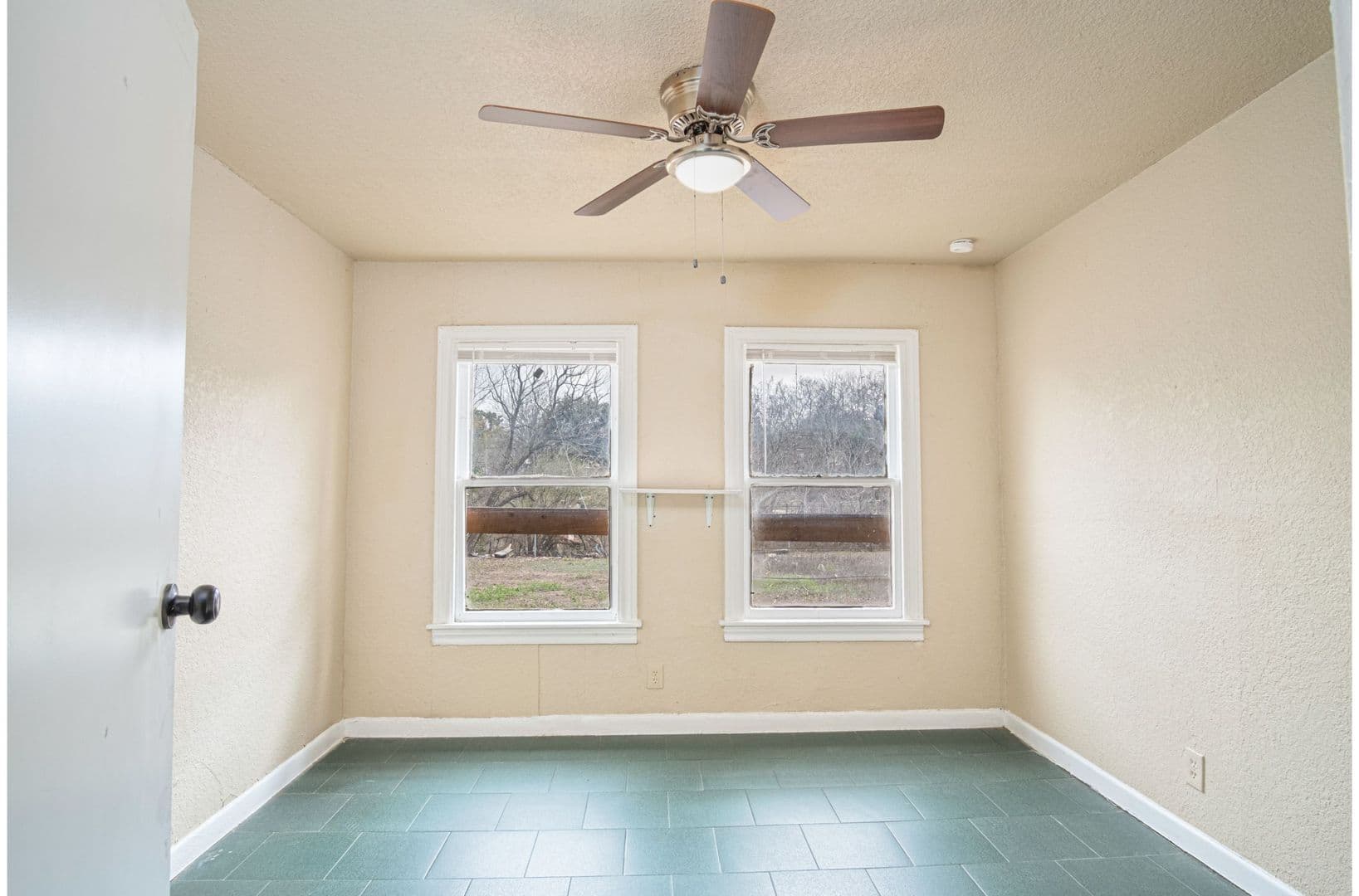San Antonio Apartment: 928 Poinsettia