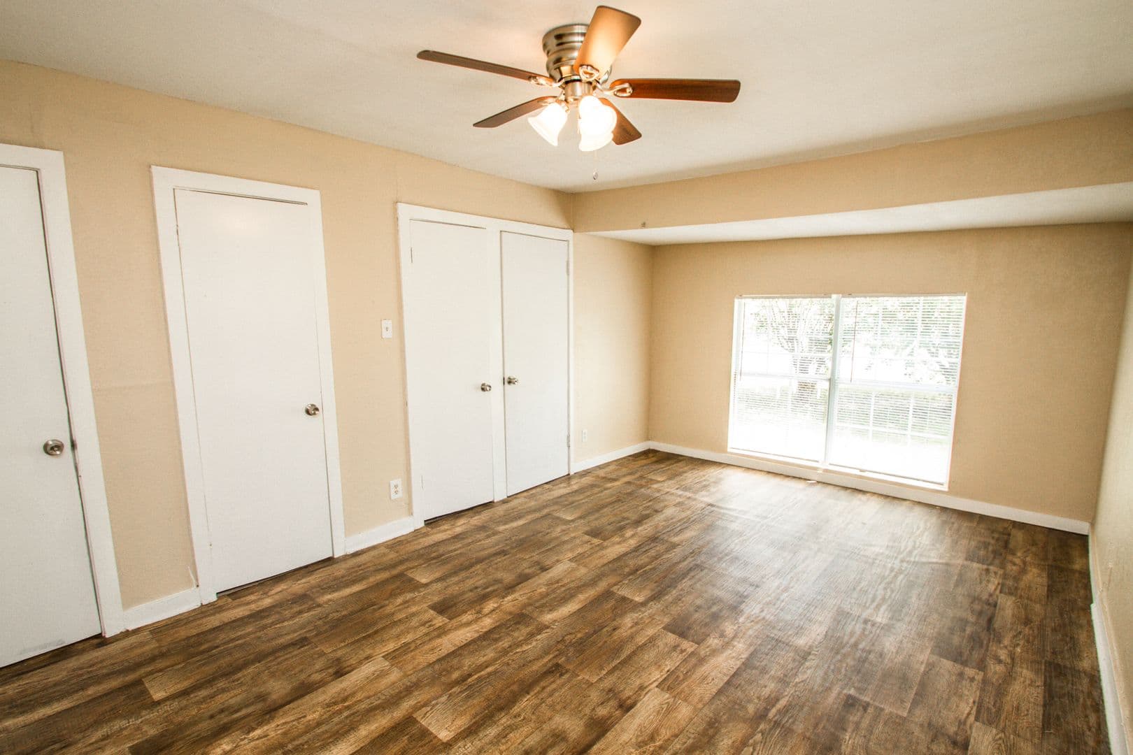 San Antonio House: 131 E Drexel