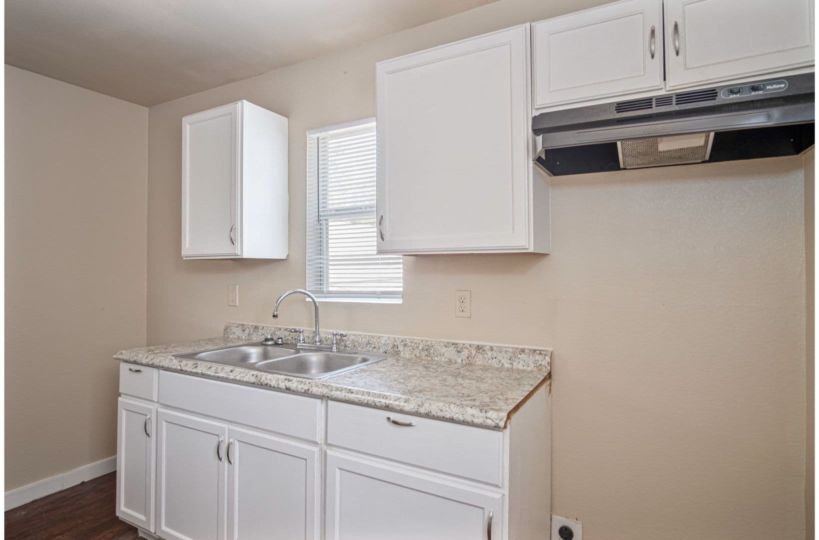 San Antonio Apartment: 526 Cooper