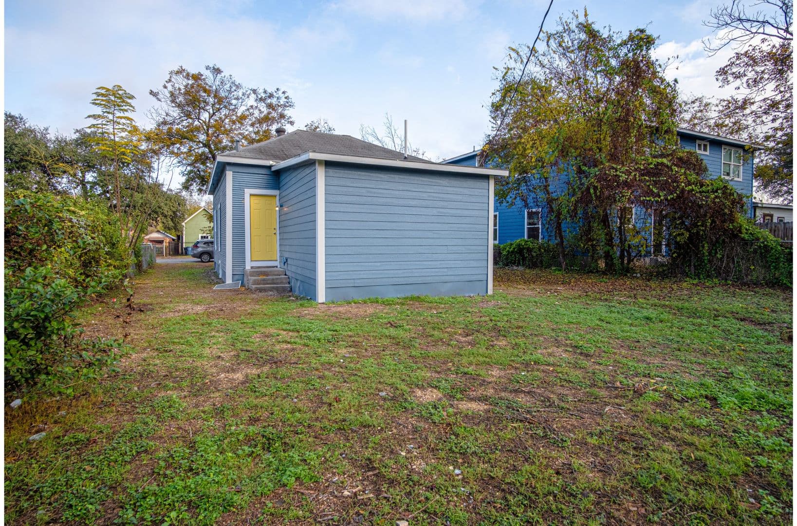 San Antonio House: 318 Vine St