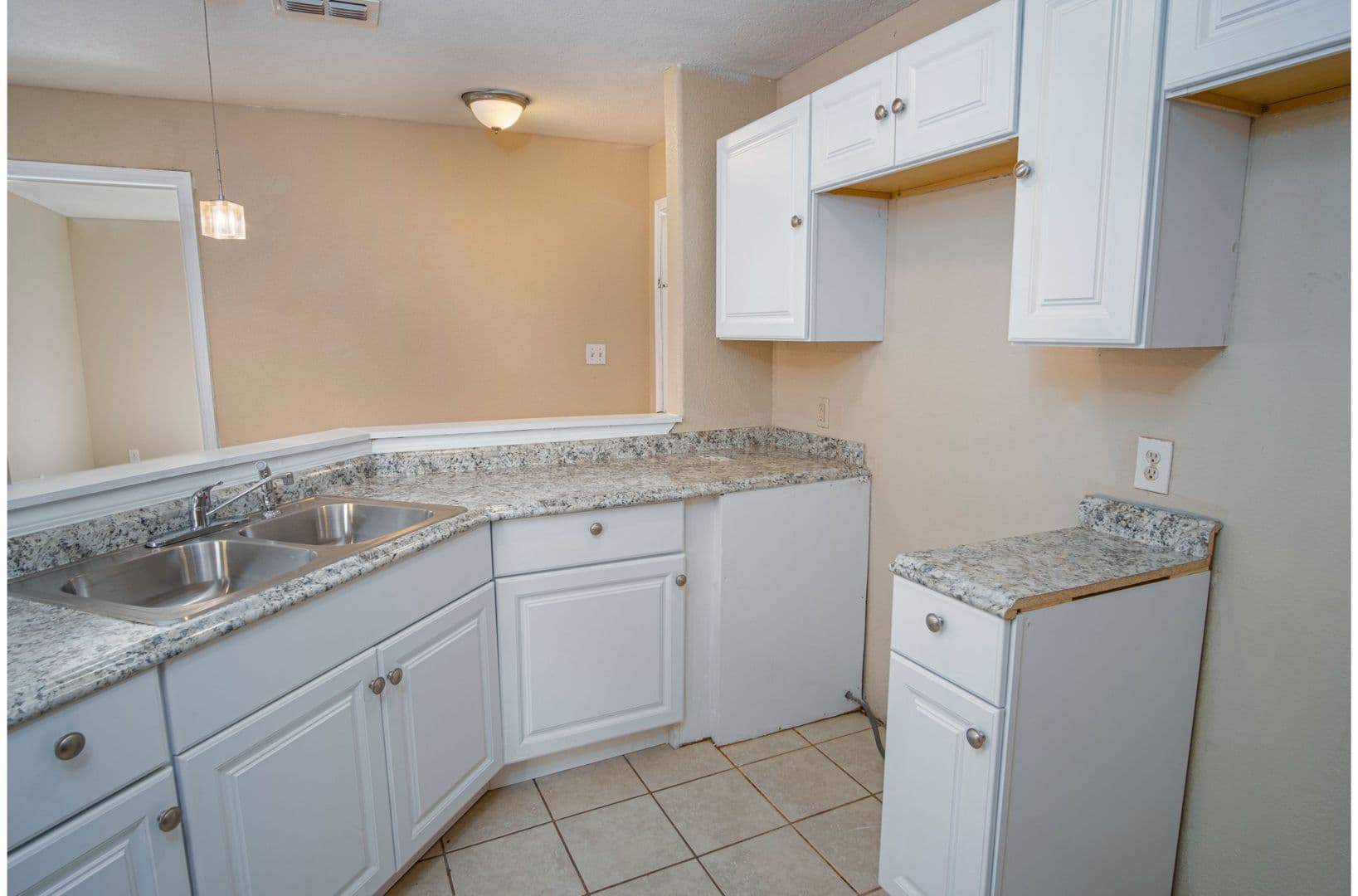 San Antonio House: 717 N Colorado