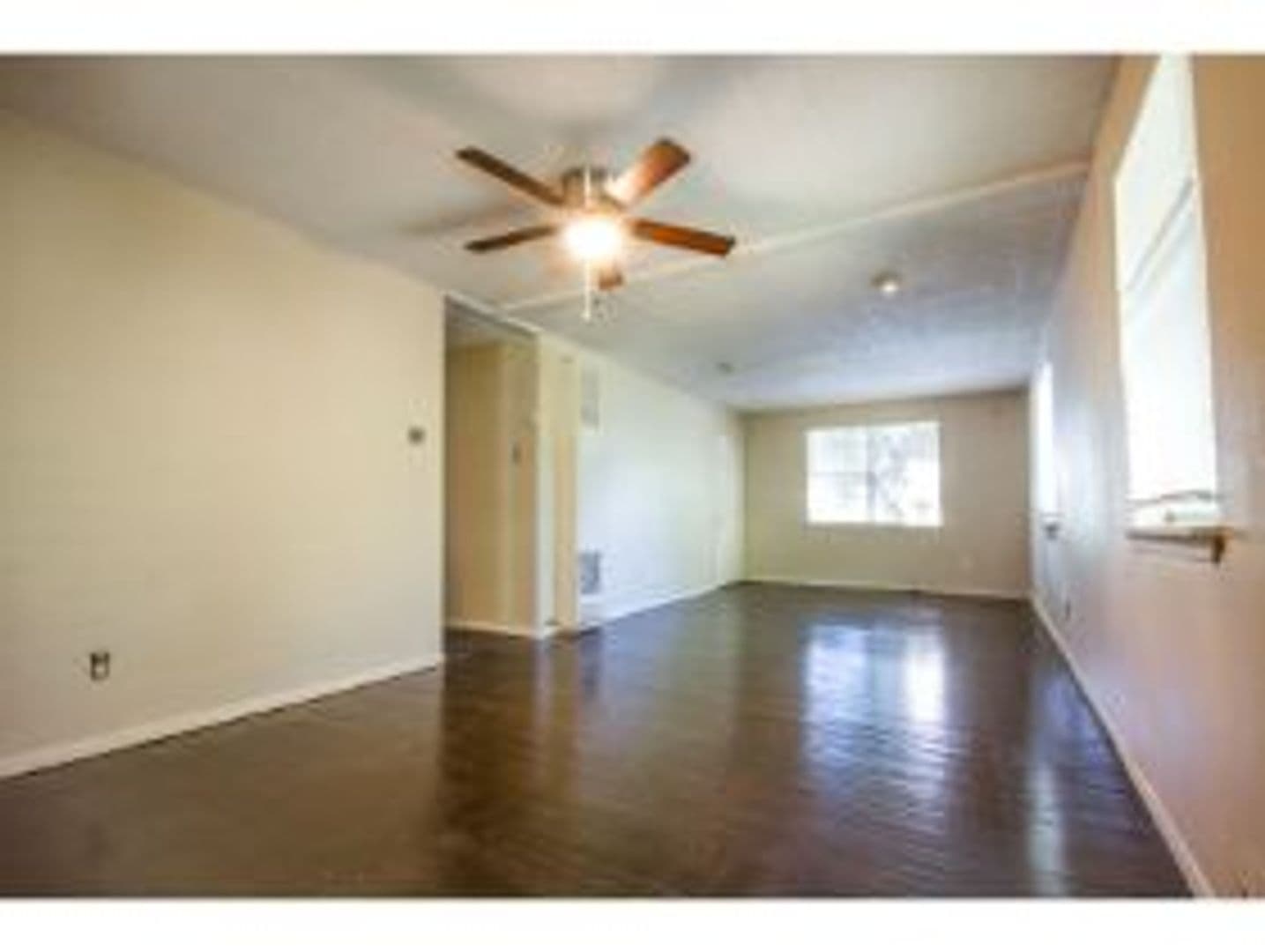 San Antonio House: 512 S Monumental Street