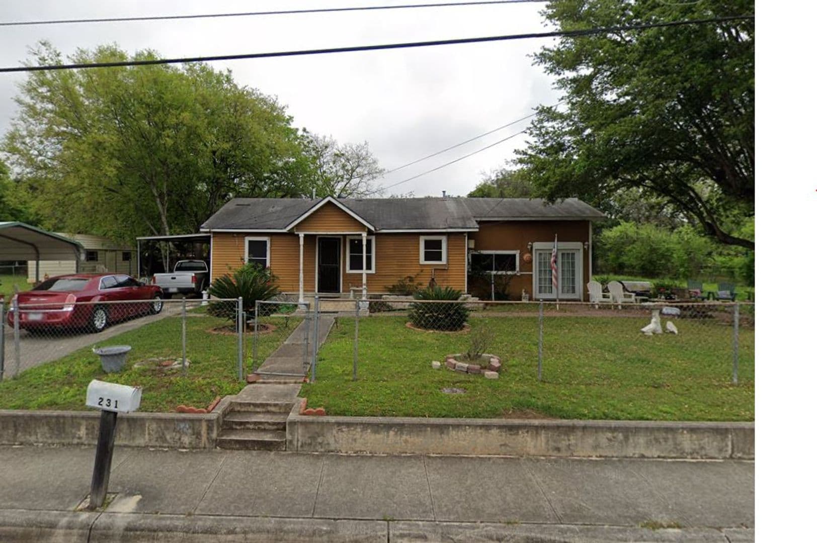 San Antonio House: 231 Ferris