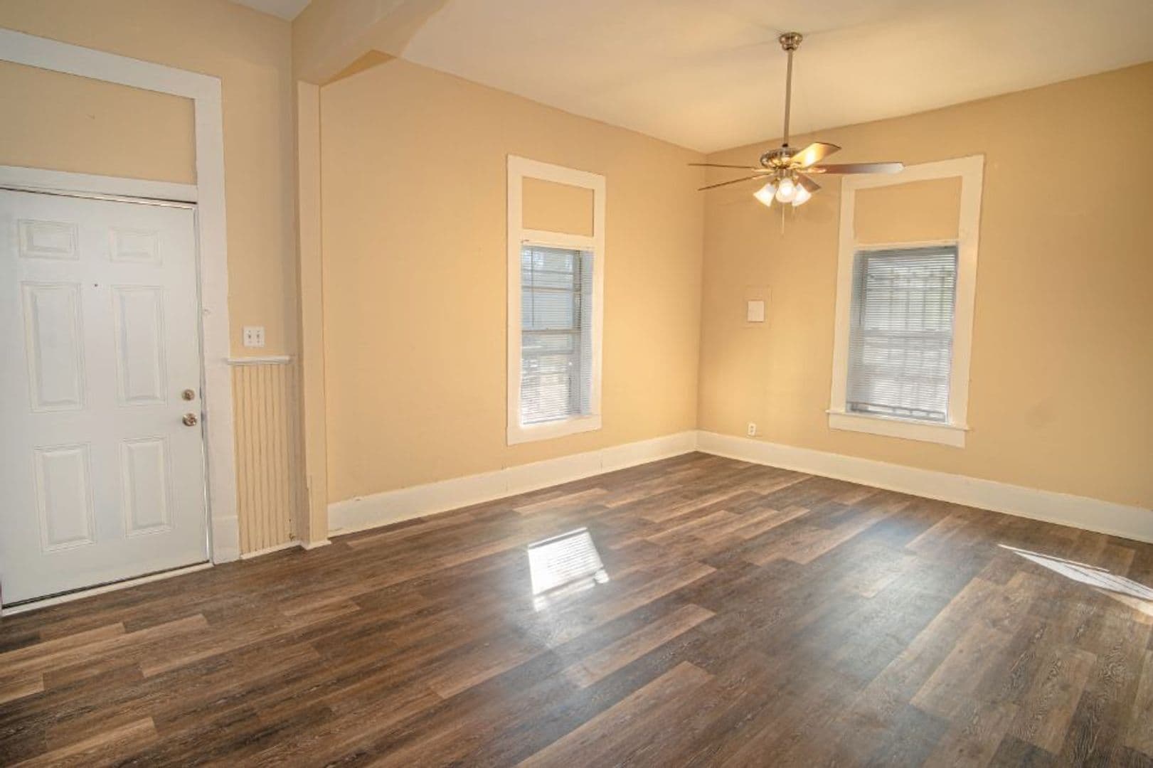 San Antonio House: 125 Southolme