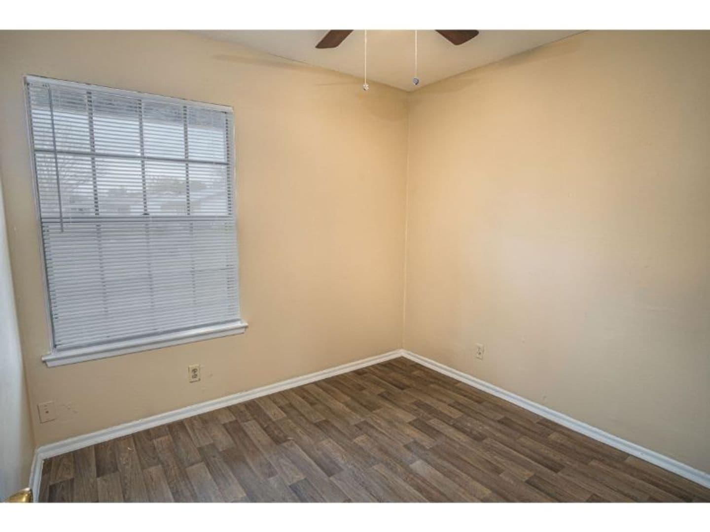 San Antonio House: 4727 Castle Knoll
