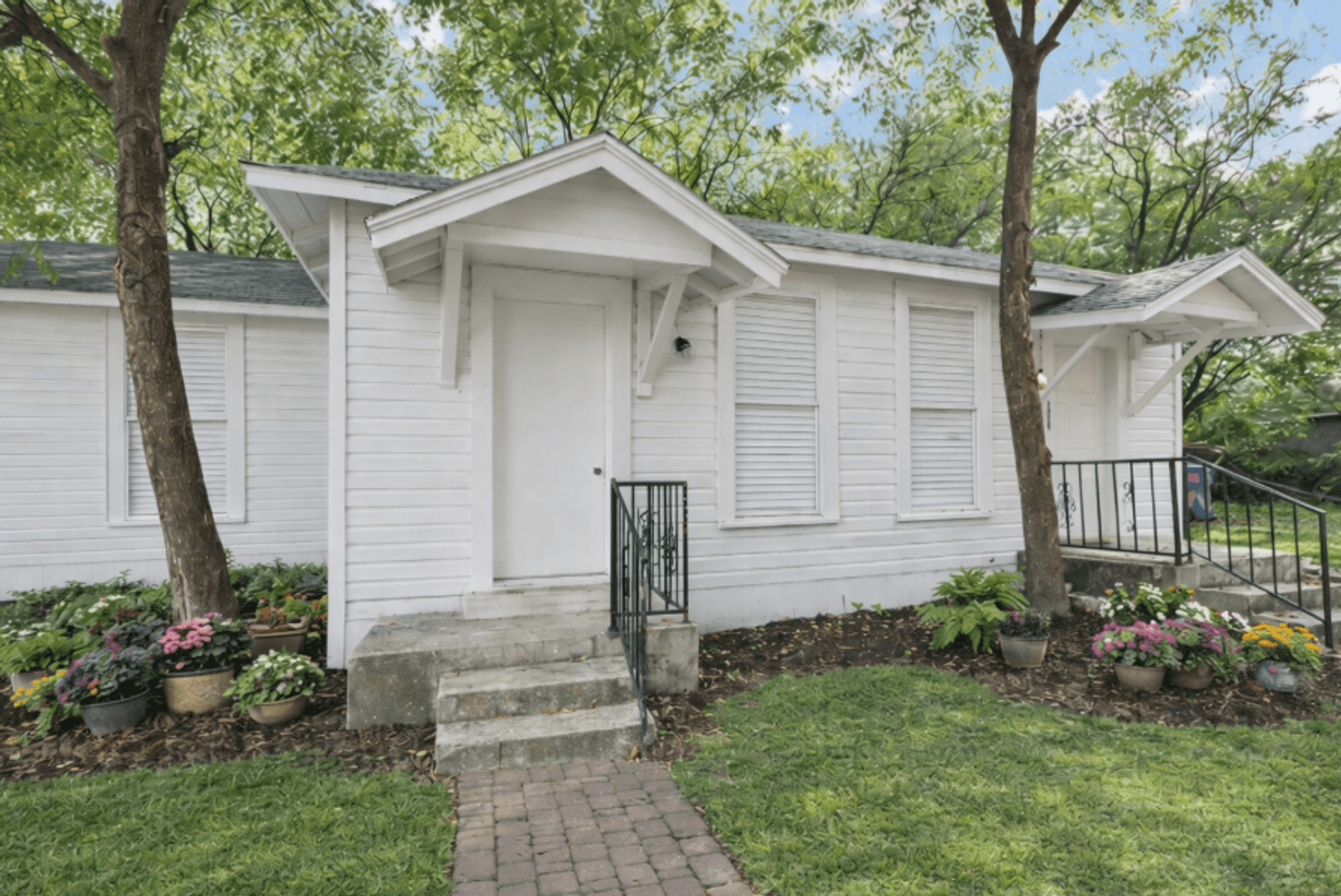 San Antonio Apartment: 113 S Olive St