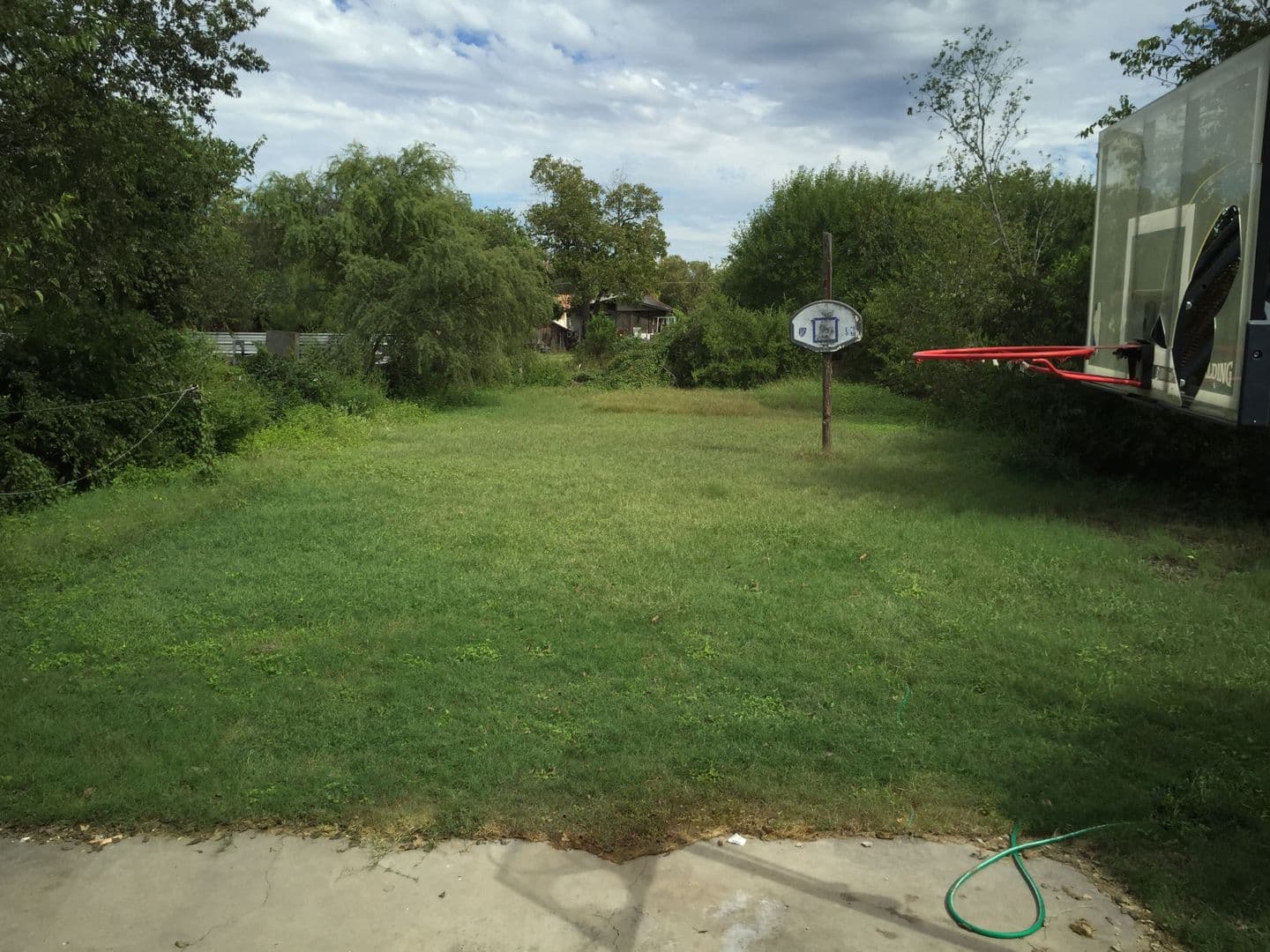 San Antonio House: 1018 Olive St