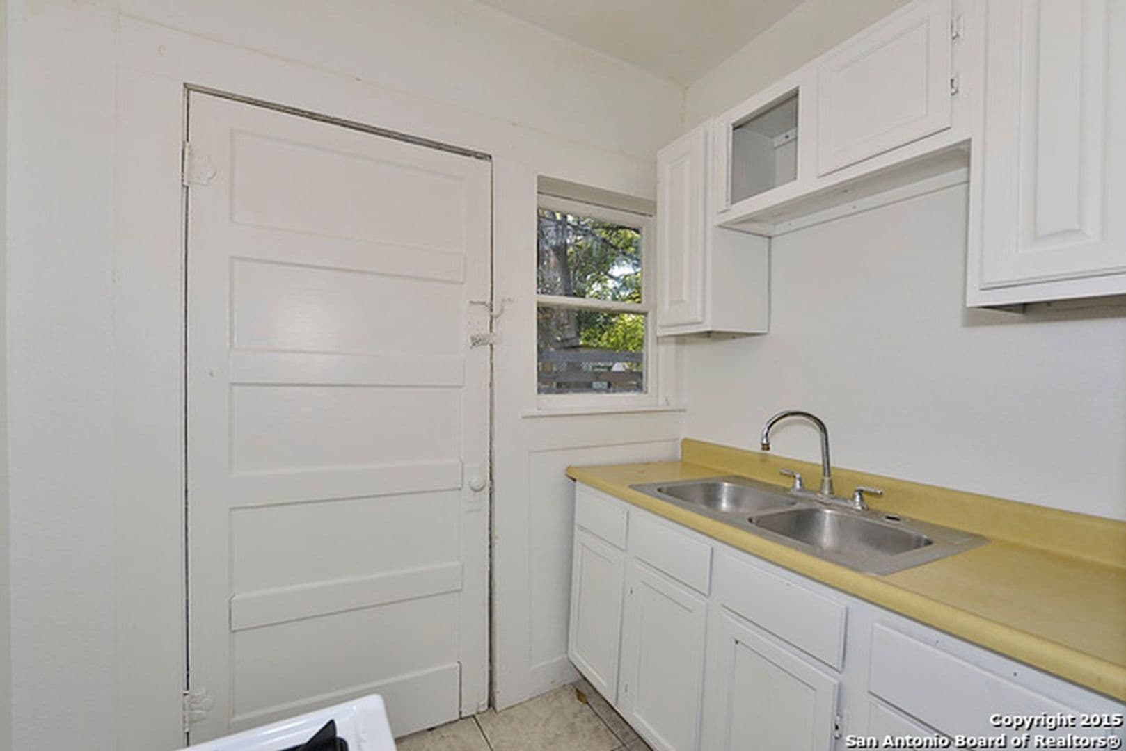 San Antonio Apartment: 113 S Olive St