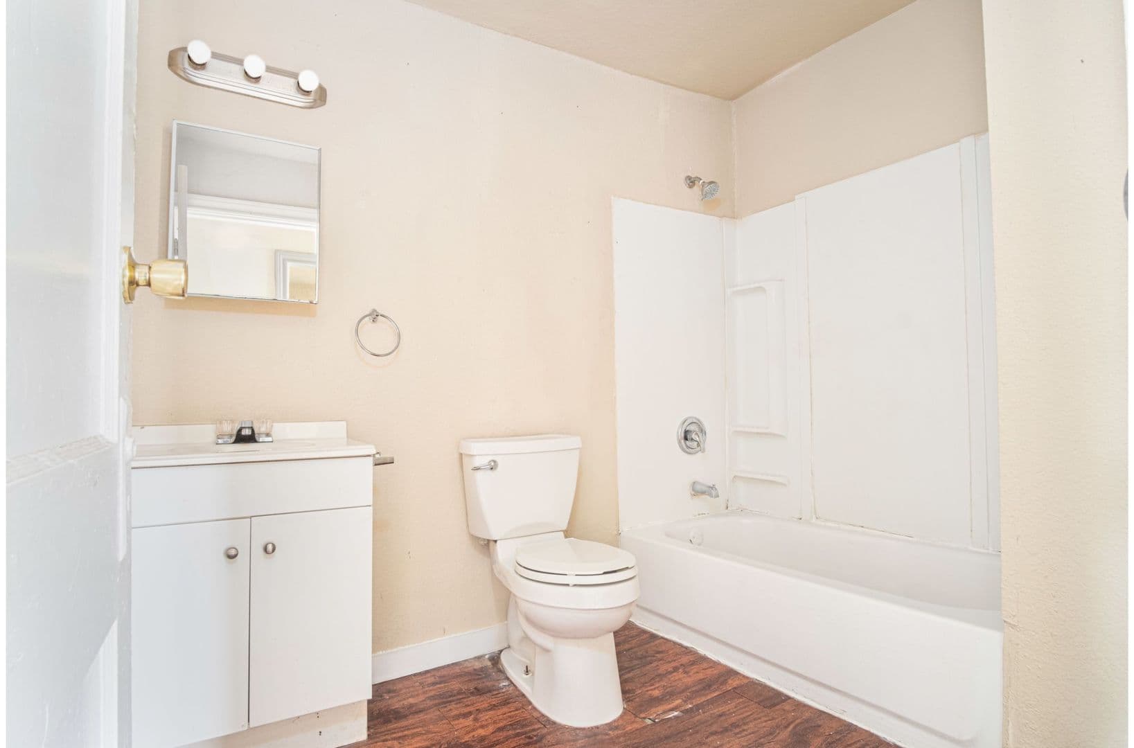 San Antonio Apartment: 928 Poinsettia