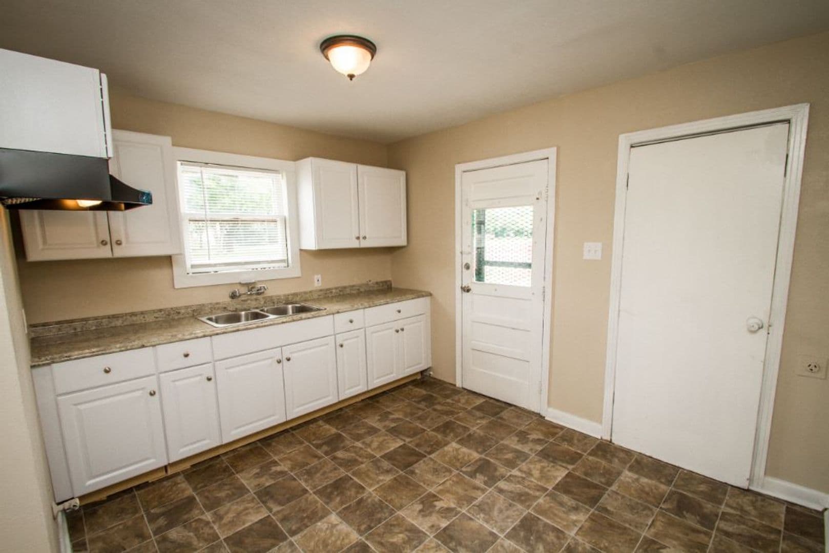San Antonio House: 3030 Martin Luther King