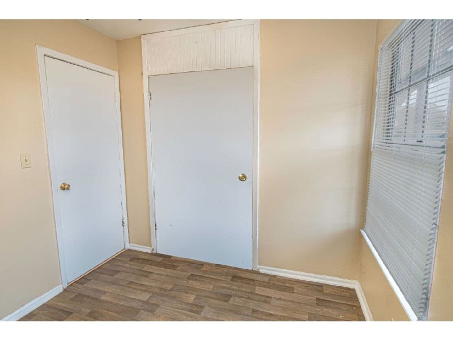 San Antonio House: 4727 Castle Knoll