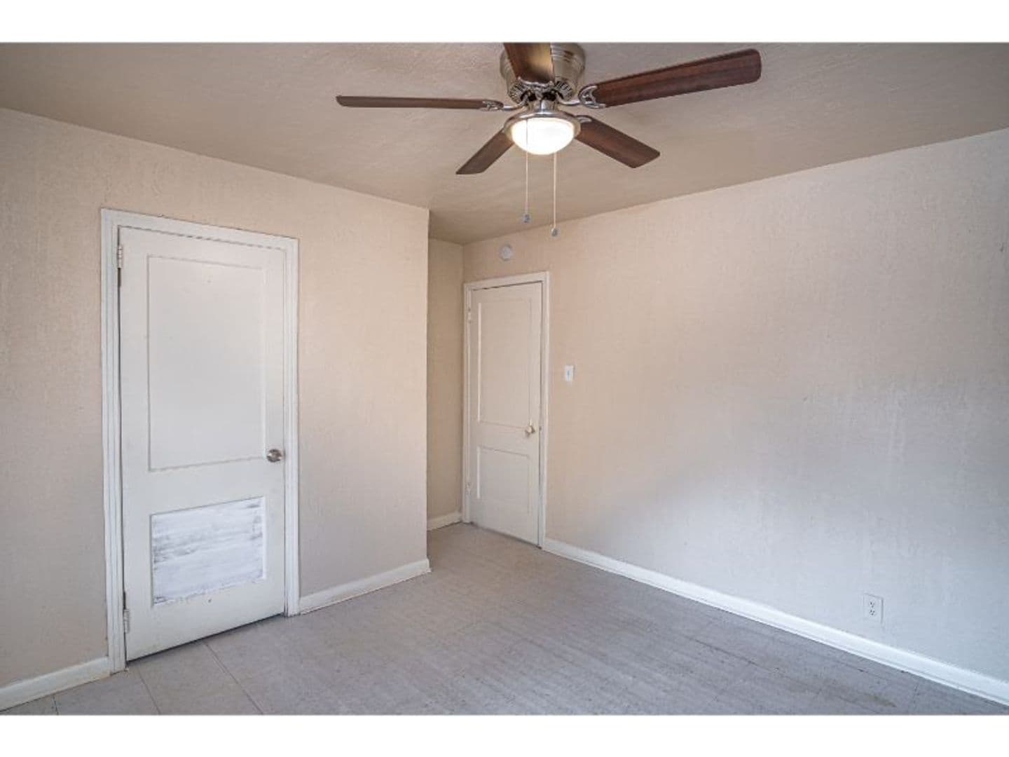 San Antonio House: 1003 Poinsettia