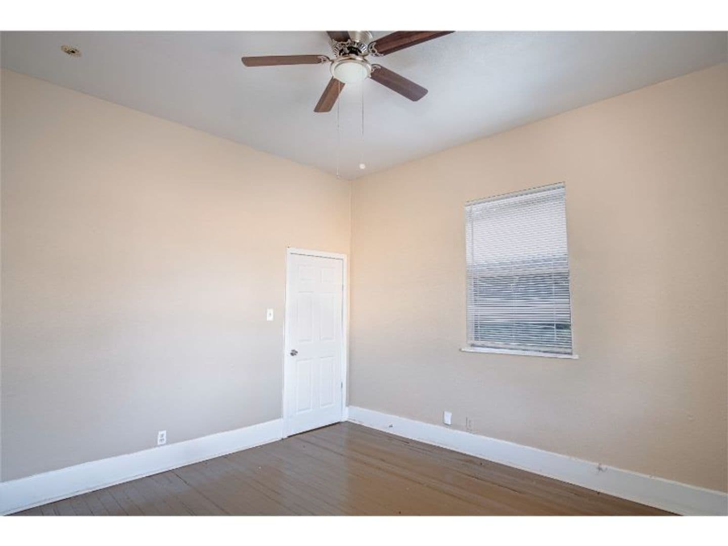 San Antonio Apartment: 4109 South Presa