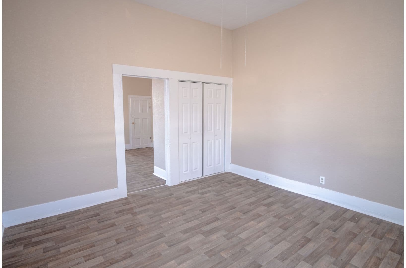 San Antonio Apartment: 4115 S Presa