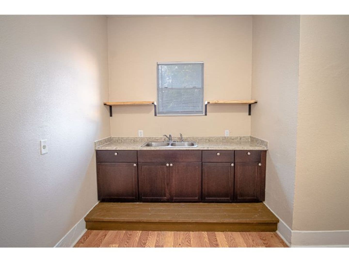 San Antonio Apartment: 4109 South Presa