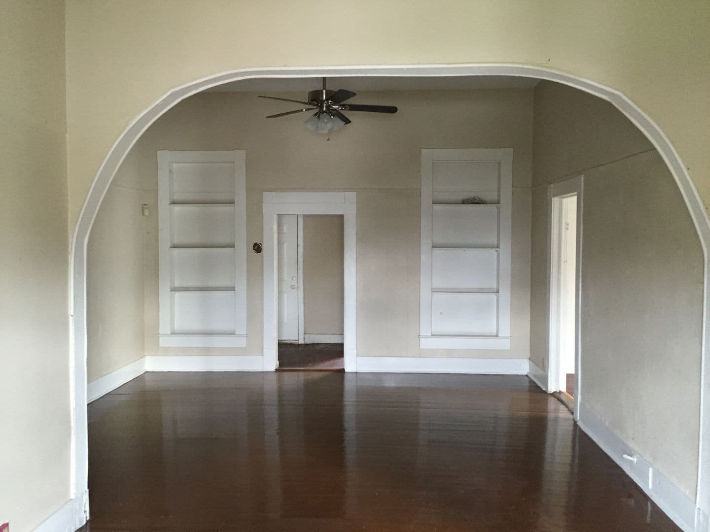 San Antonio House: 1018 Olive St