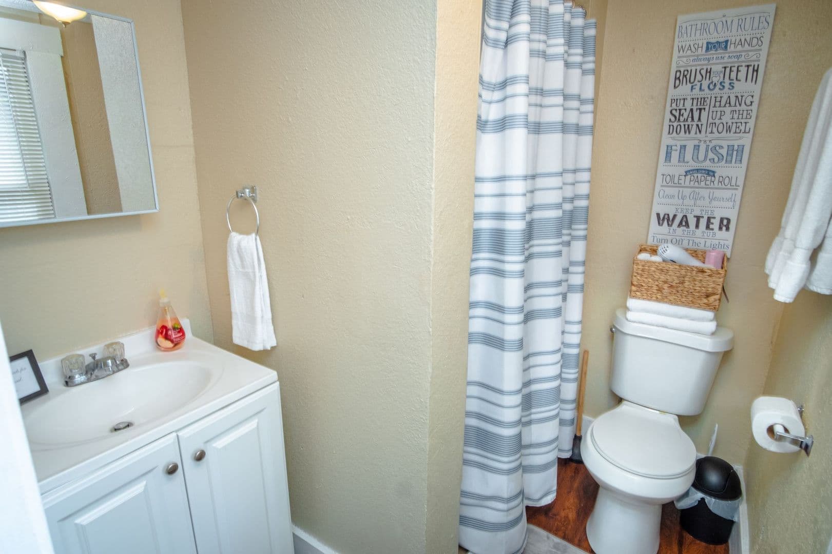 San Antonio Apartment: 613 Virginia Boulevard