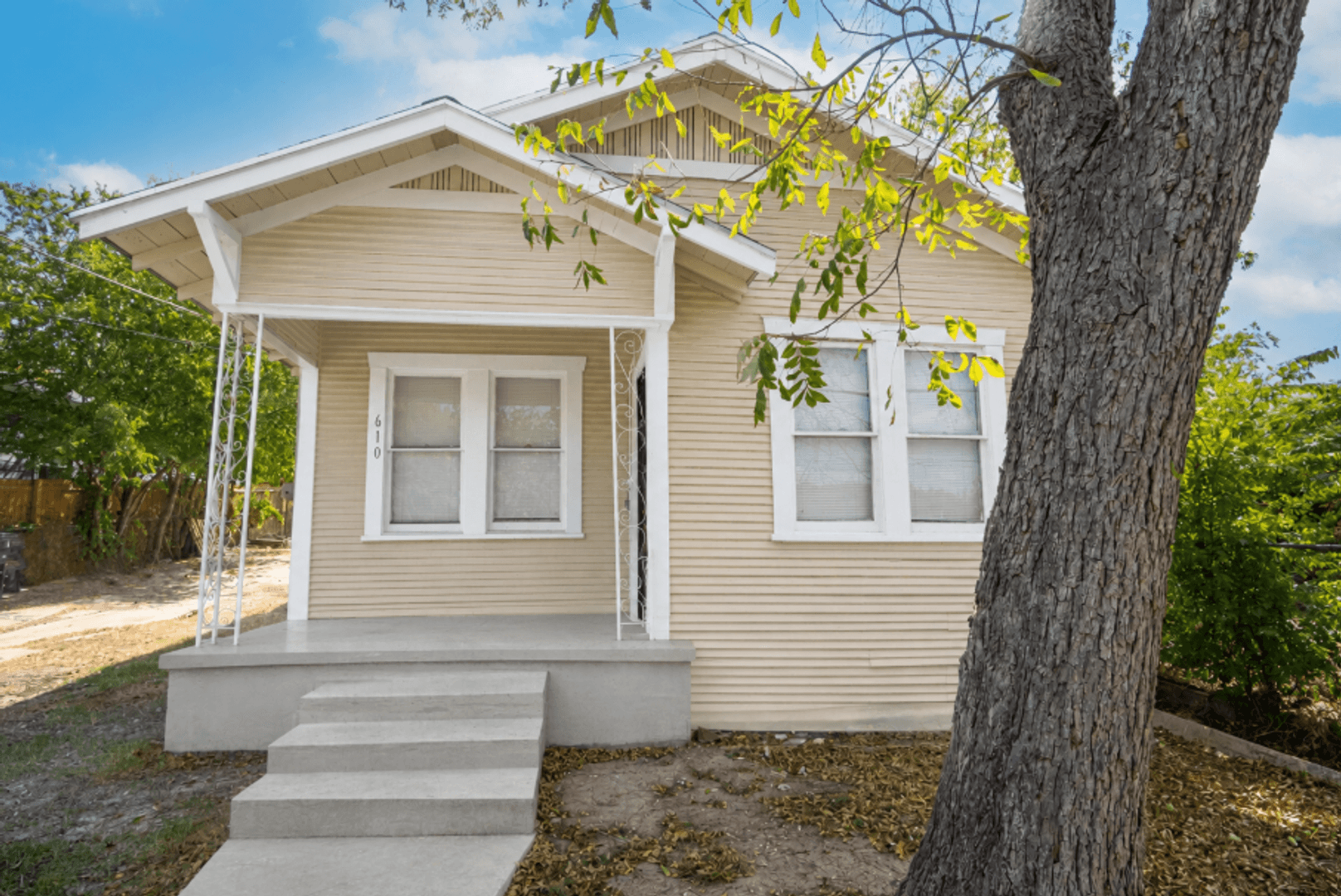 San Antonio House: 610 Belmont