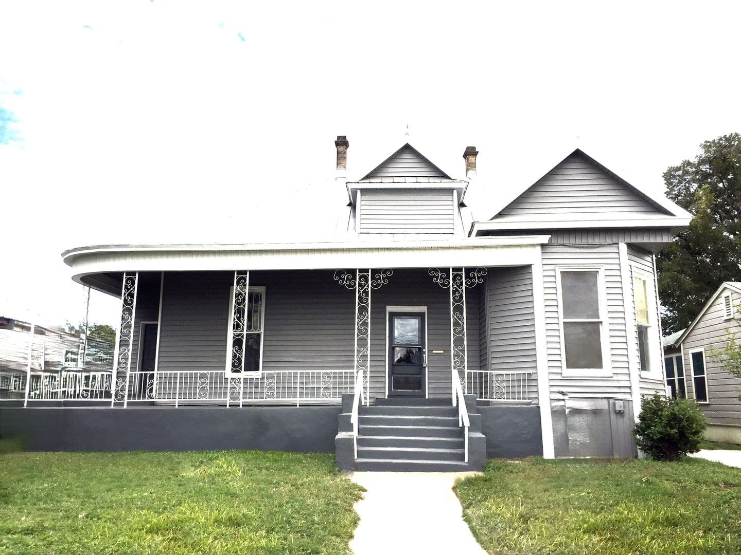 San Antonio House: 1018 Olive St