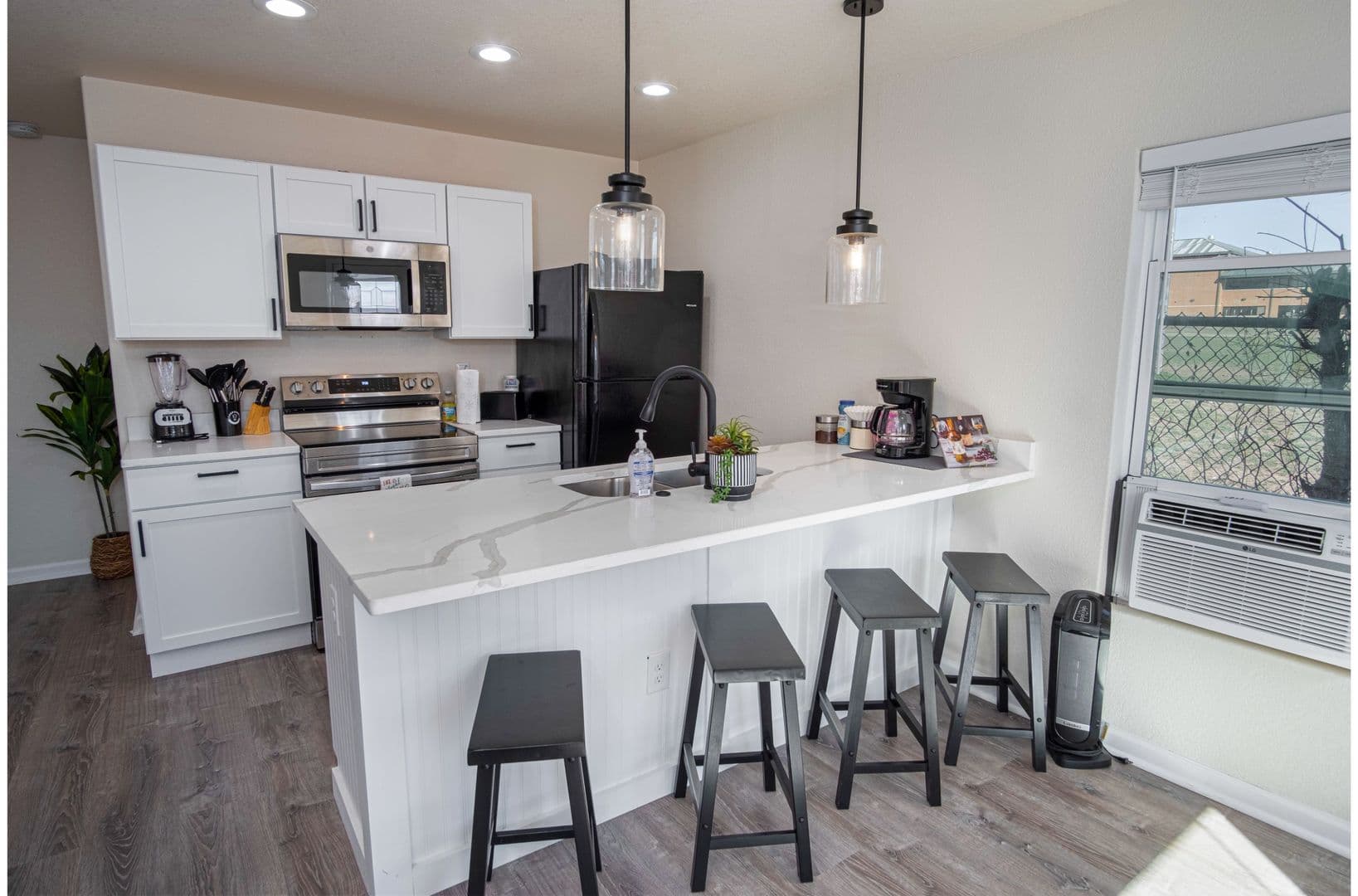 San Antonio Apartment: 241 Delmar Street
