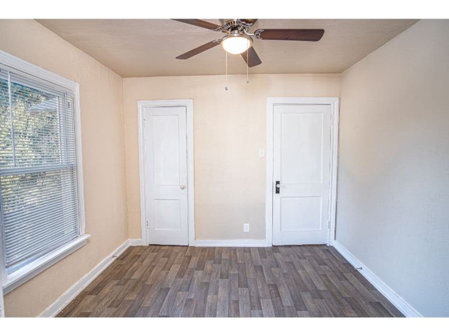 San Antonio House: 2242 Burnet
