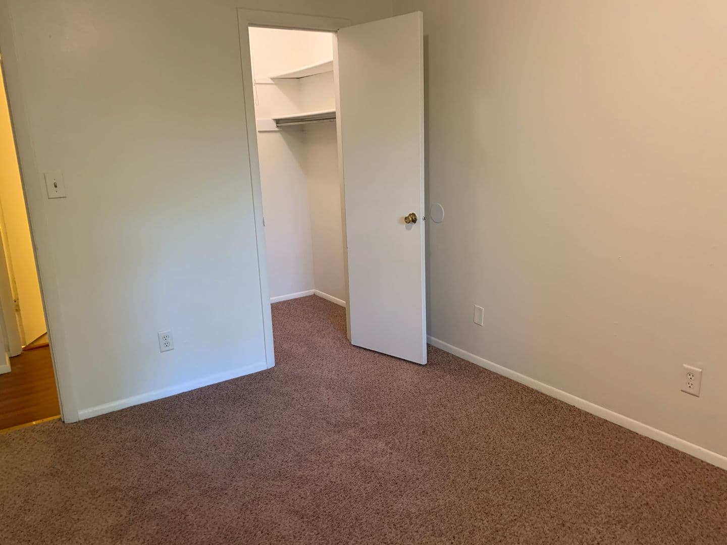 Cincinnati Apartment: 644 Probasco Street