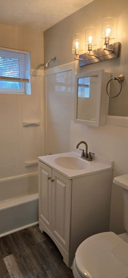 HARTFORD Apartment: 590 WETHERSFIELD AVE
