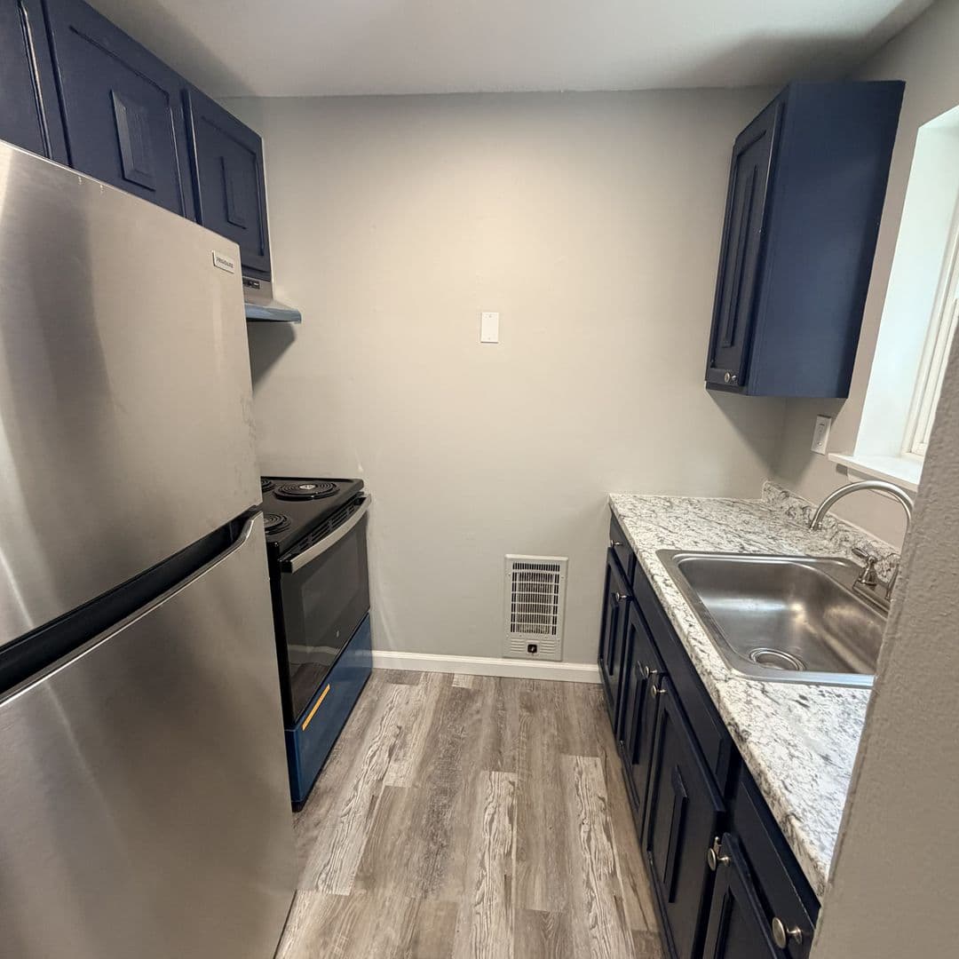 HARTFORD Apartment: 590 WETHERSFIELD AVE