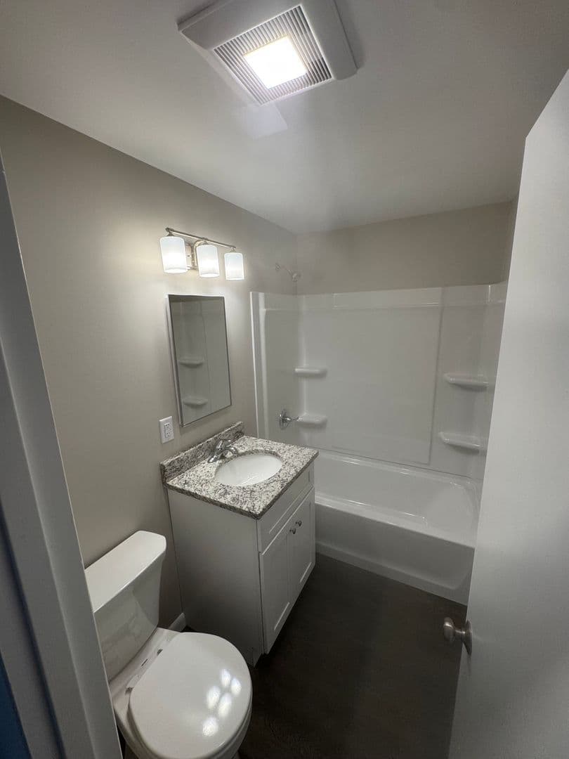 HARTFORD Apartment: 590 WETHERSFIELD AVE