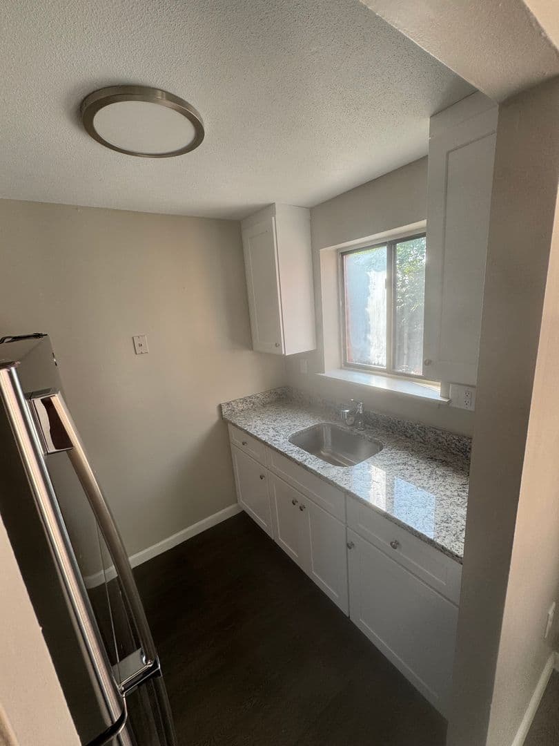 HARTFORD Apartment: 590 WETHERSFIELD AVE