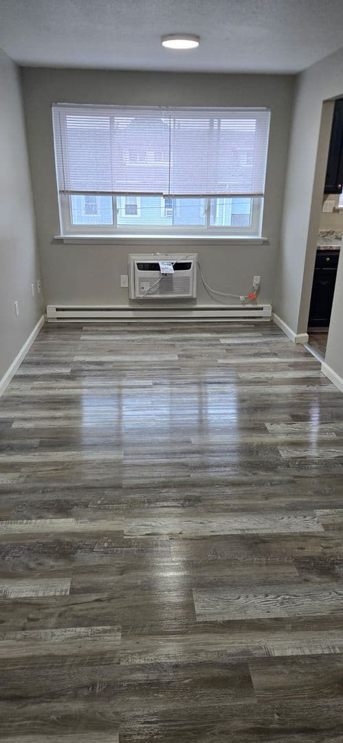 HARTFORD Apartment: 590 WETHERSFIELD AVE