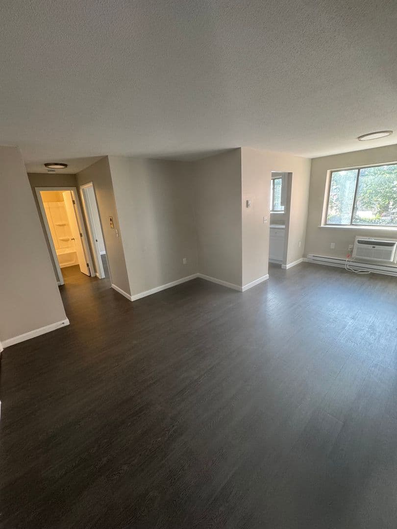HARTFORD Apartment: 590 WETHERSFIELD AVE