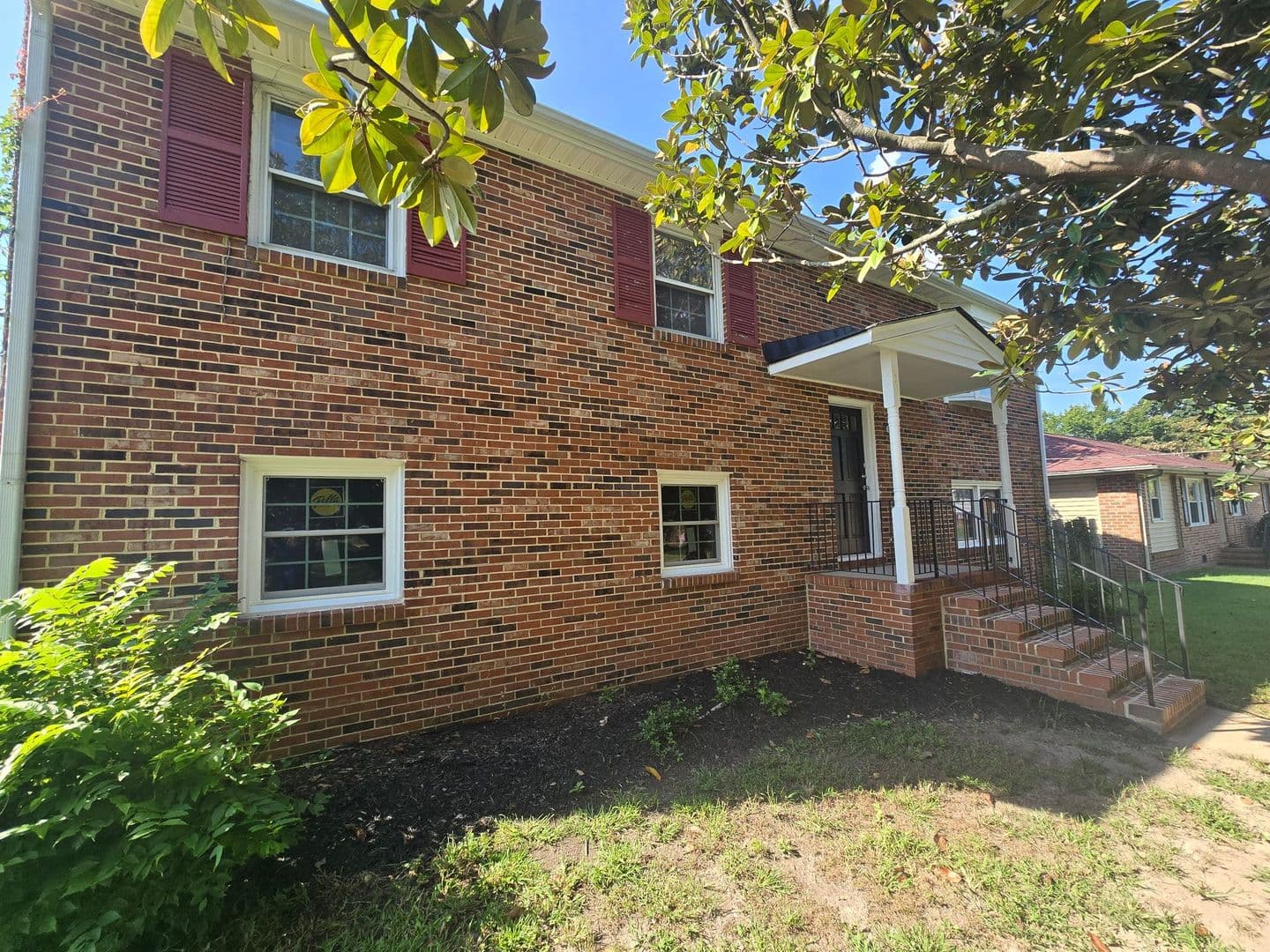 Colonial Heights House: 1211 Clifton Dr.