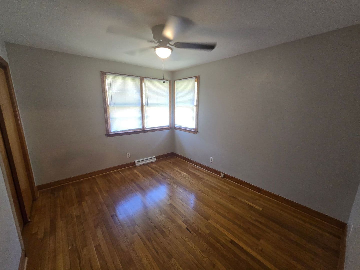 Colonial Heights House: 1210 Oakwood Dr.