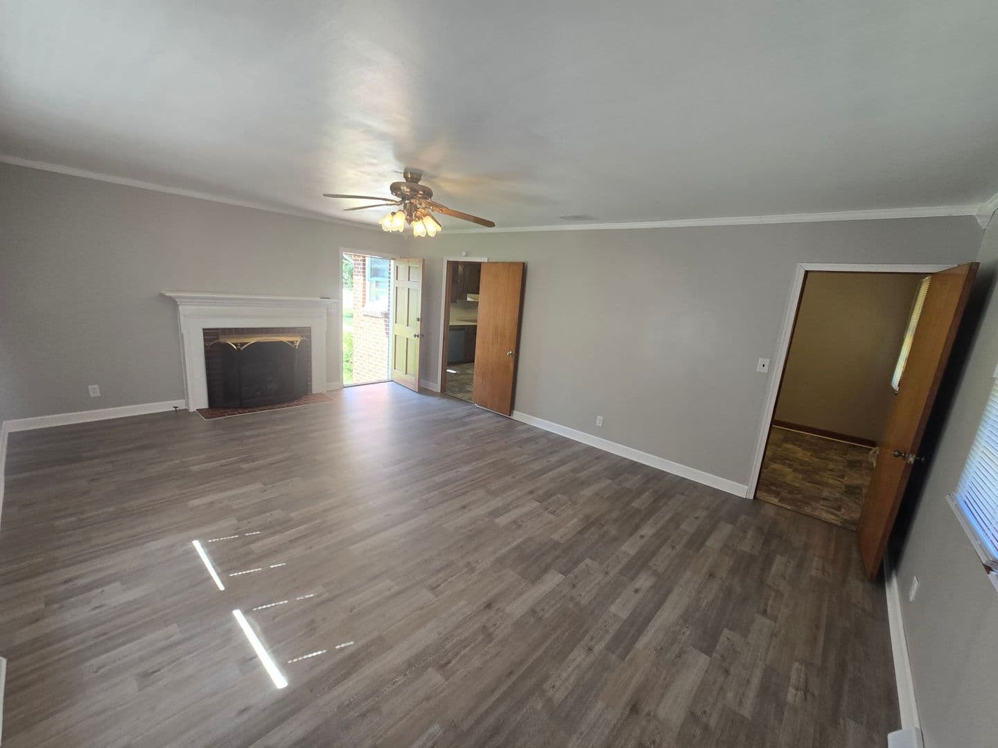 Colonial Heights House: 1210 Oakwood Dr.