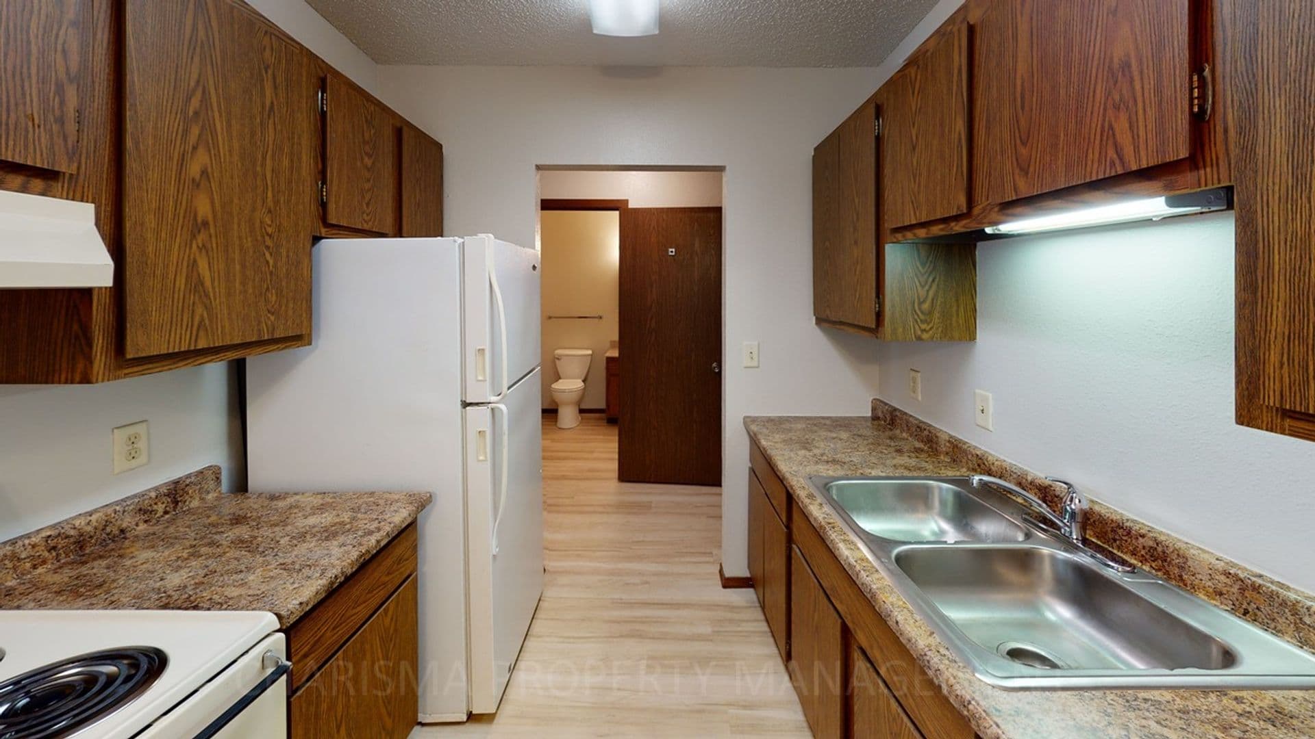 Sioux Falls Apartment: 4904 S Kirkwood Circle