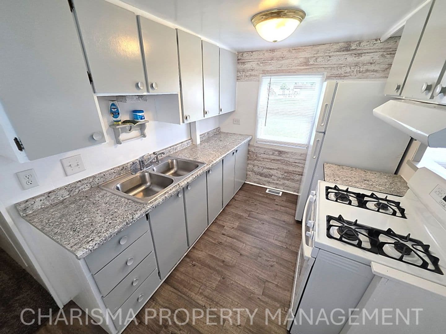 Garretson Apartment: 805 4th Street Trailer