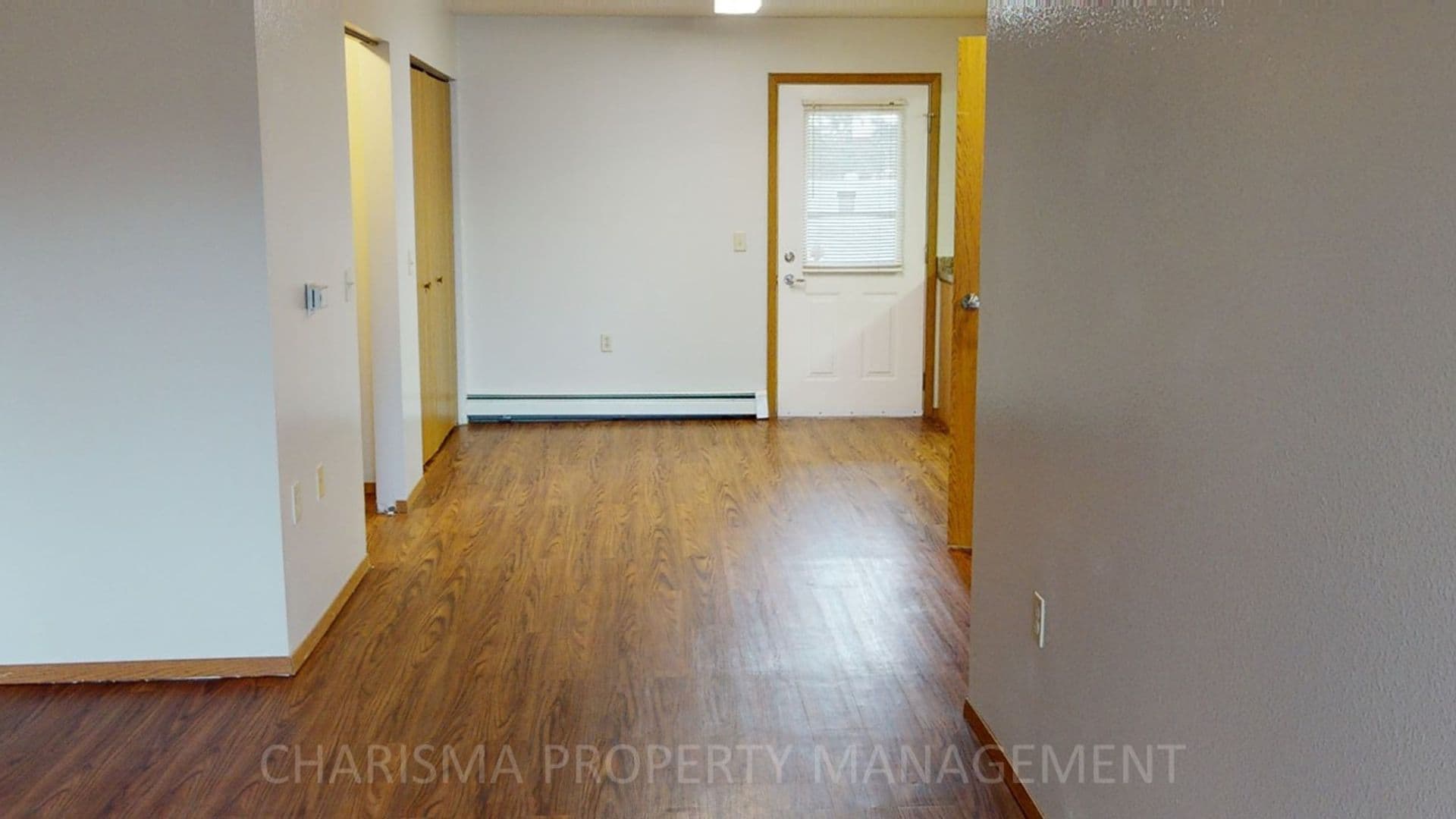 Sioux Falls Apartment: 3500, 3506 and 3510 S Sertoma Ave