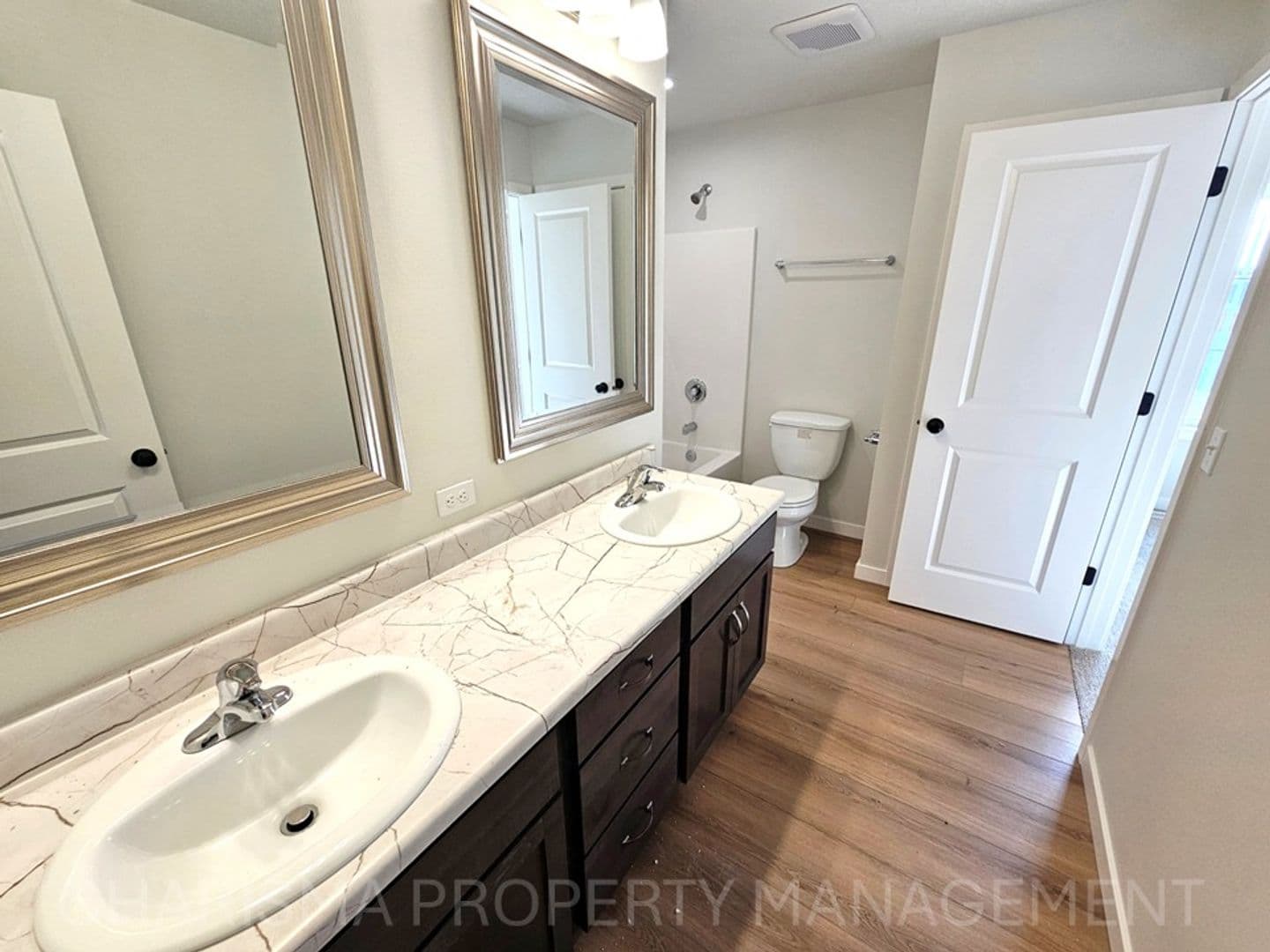 Sioux Falls Apartment: 9622 Tunis Drive