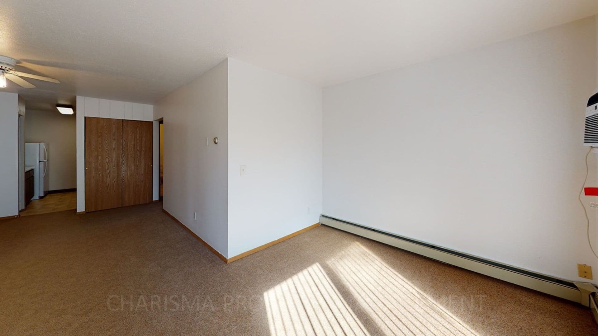 Pipestone Apartment: 920 2nd St. NW