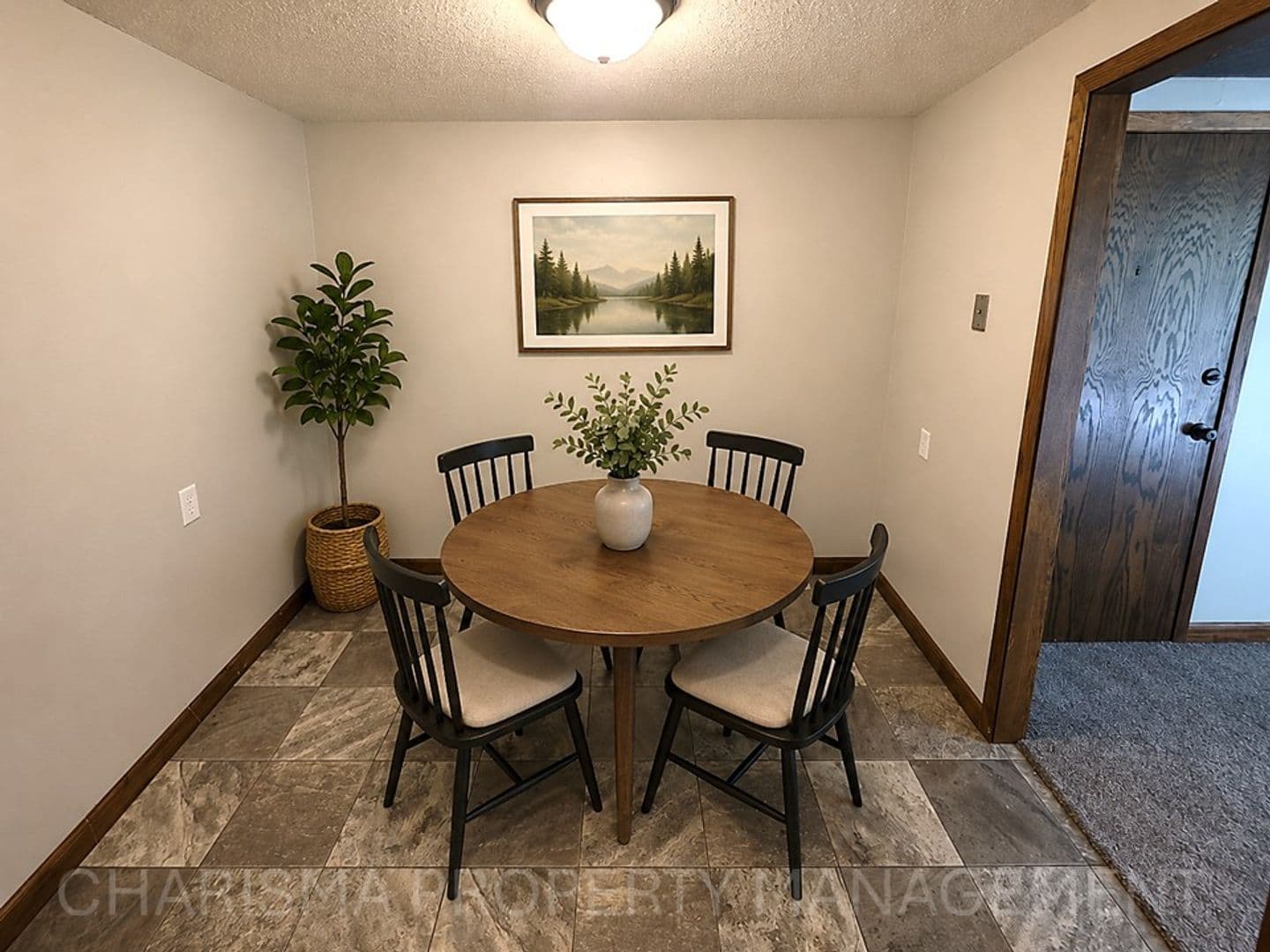 Hartford Apartment: 205 and 207 N Eastern Ave