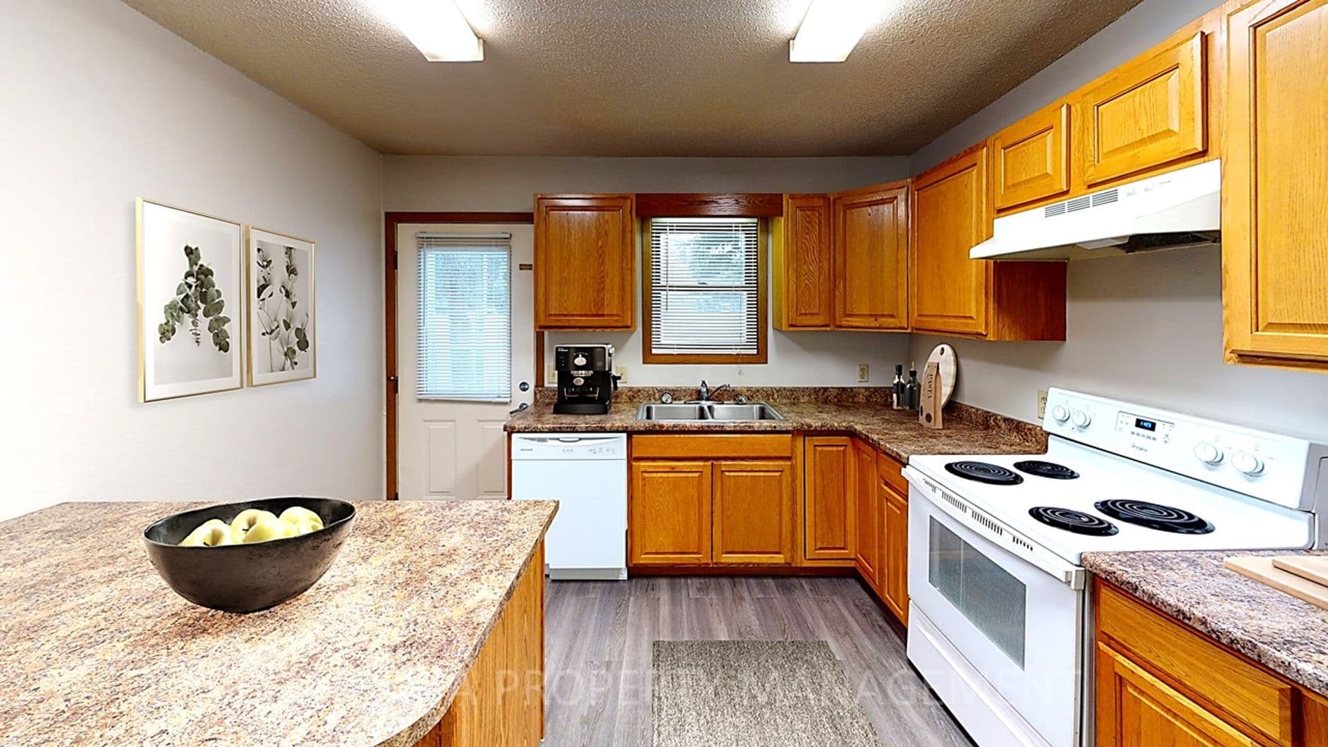Sioux Falls Apartment: 3500, 3506 and 3510 S Sertoma Ave