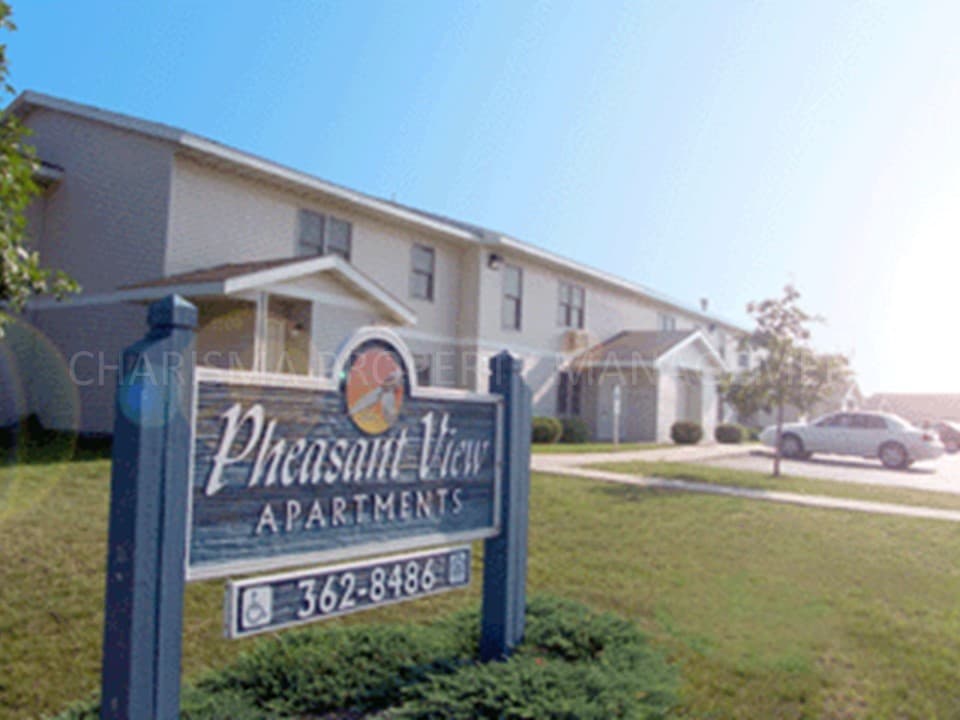 Sioux Falls Apartment: 3500, 3506 and 3510 S Sertoma Ave