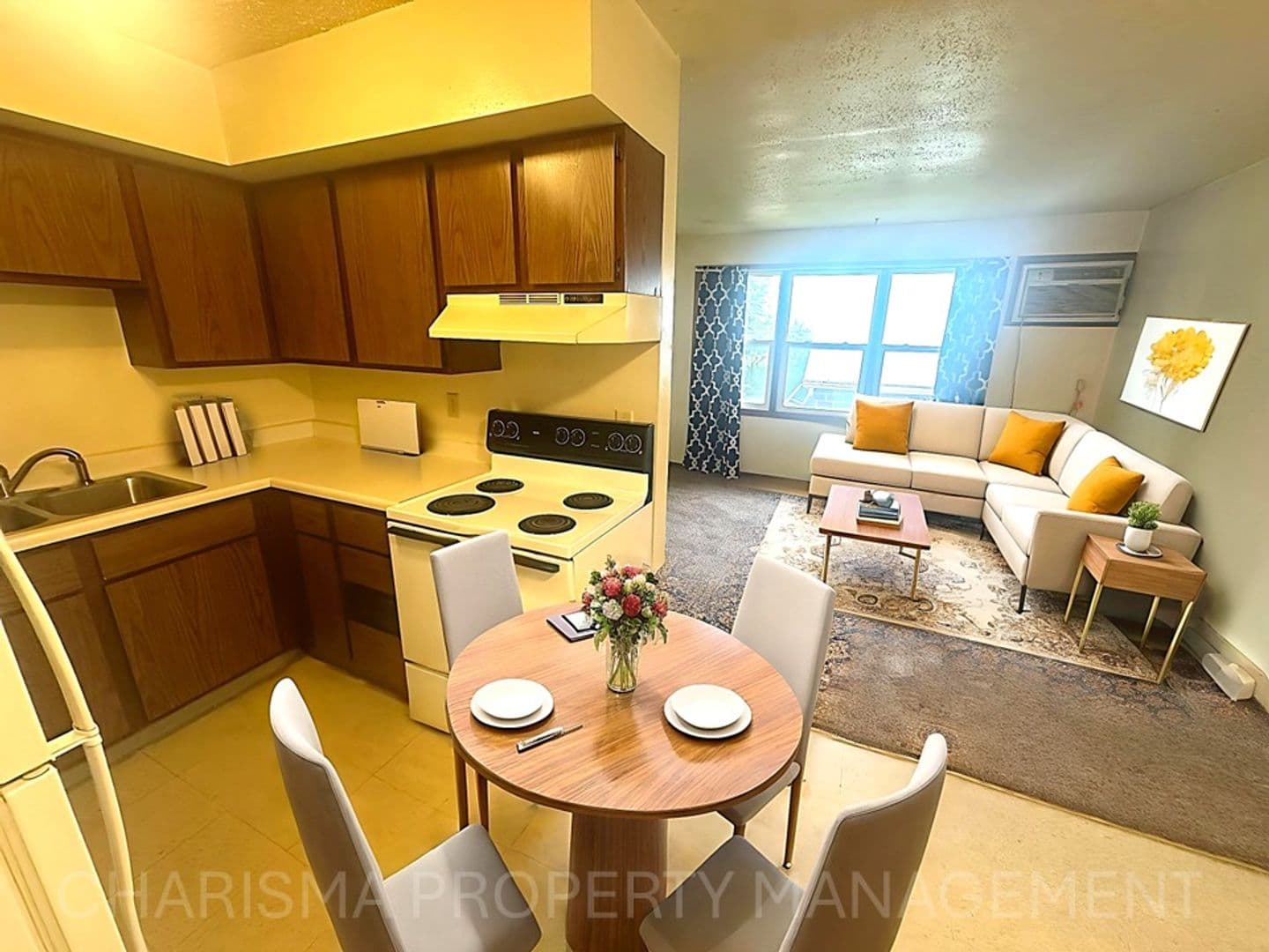 Garretson Apartment: 513 N Main Ave