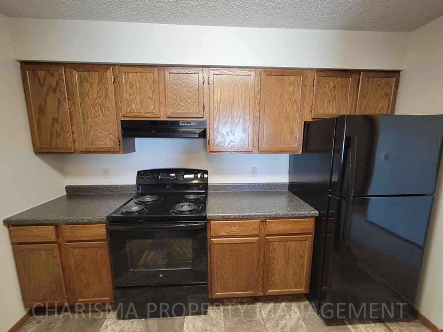 Brookings Apartment: 1016 Southland Lane