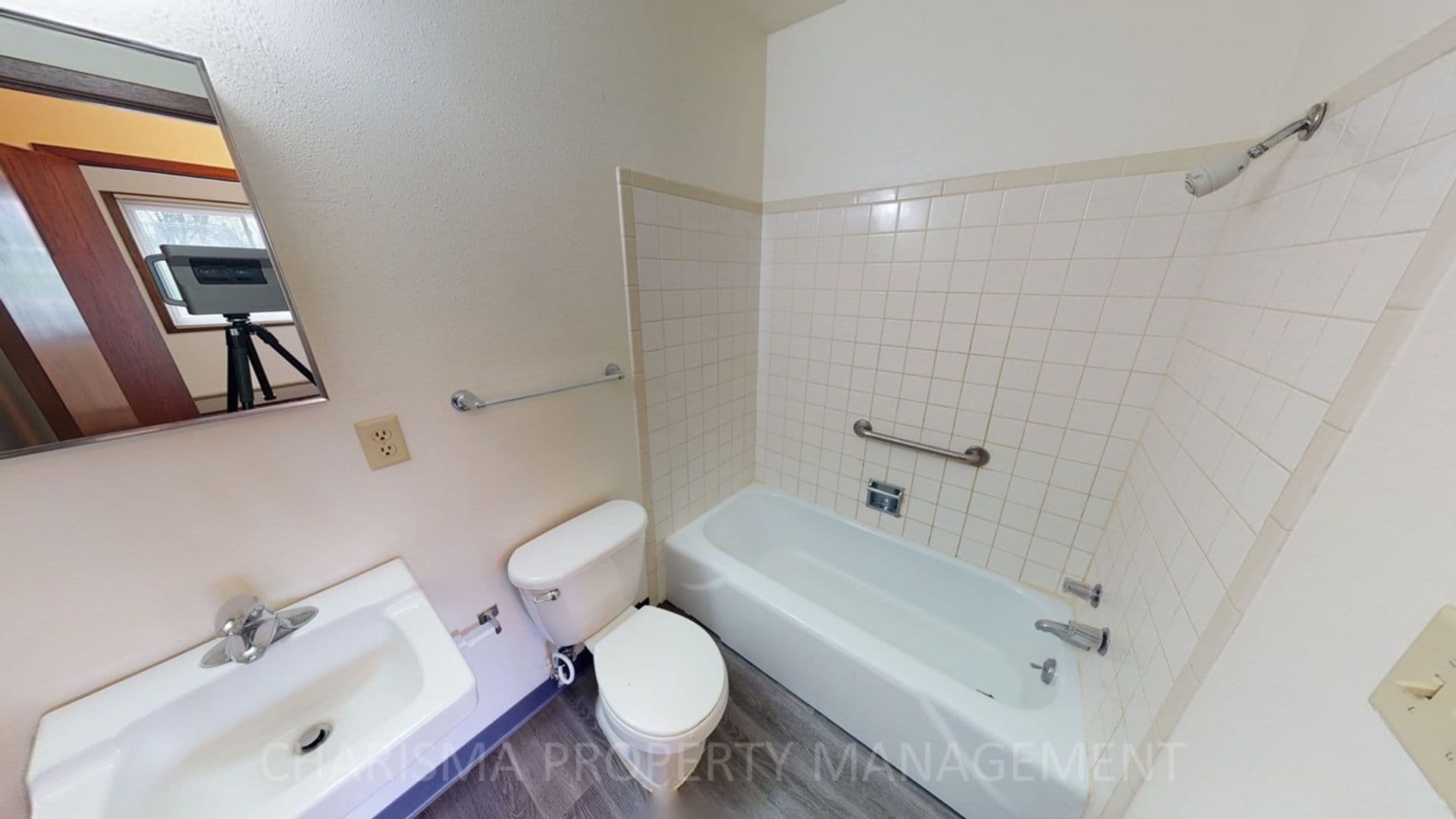 Canton Apartment: 503 E Poplar Drive