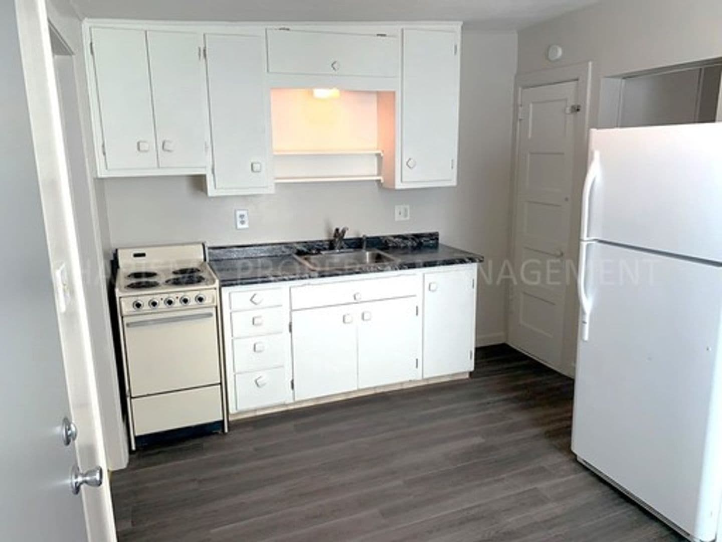 Sioux Falls Apartment: 817 W 11th Street #1