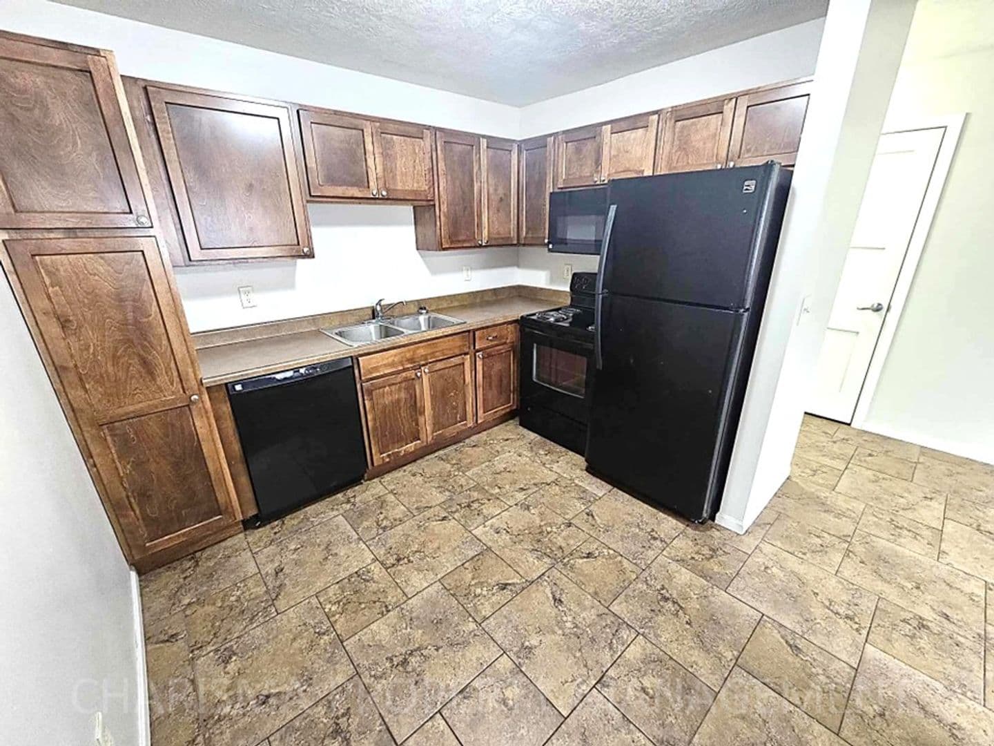 Sioux Falls Apartment: 700 W 6th Street