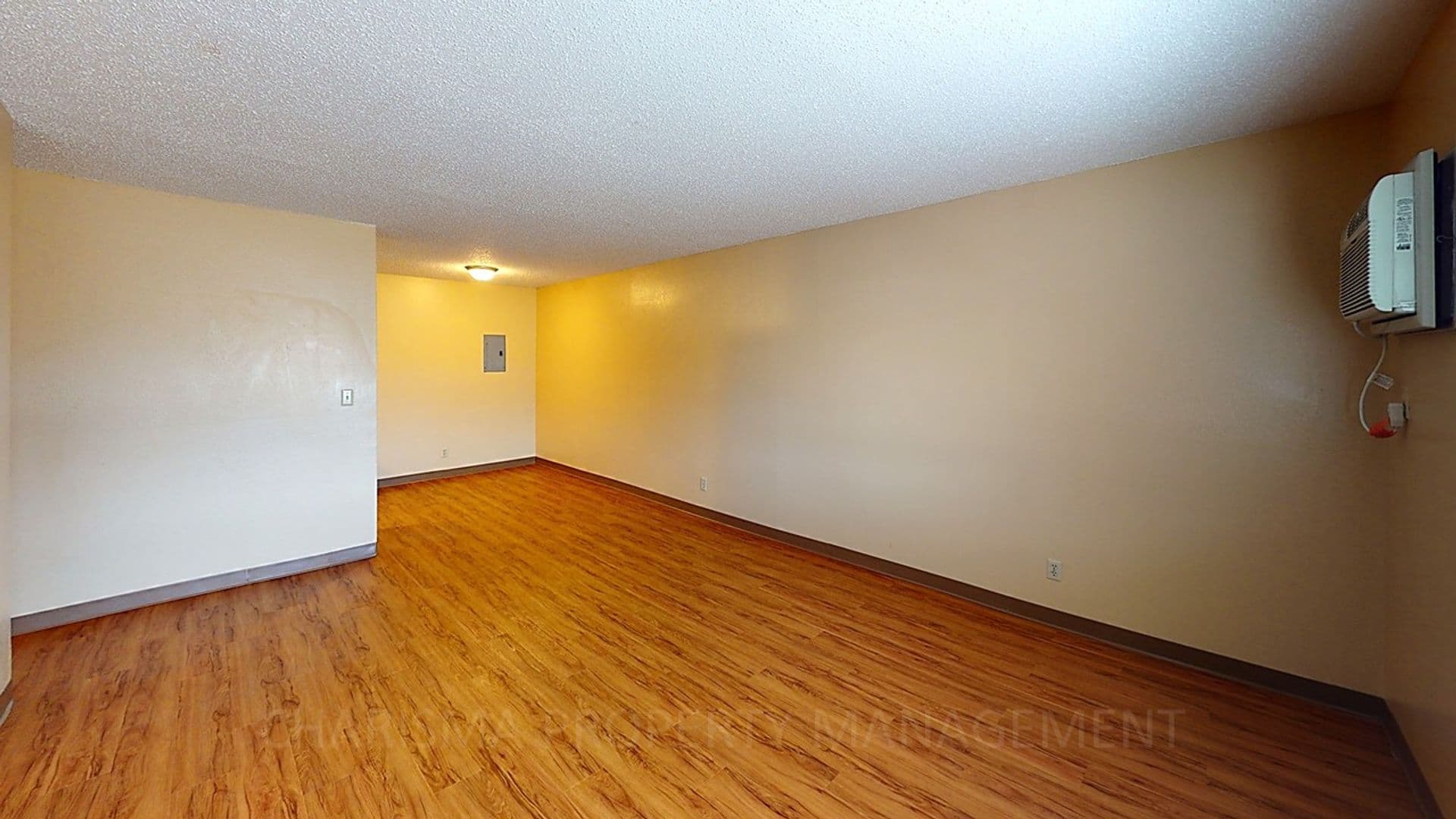 Pierre Apartment: Missouri View Apartments